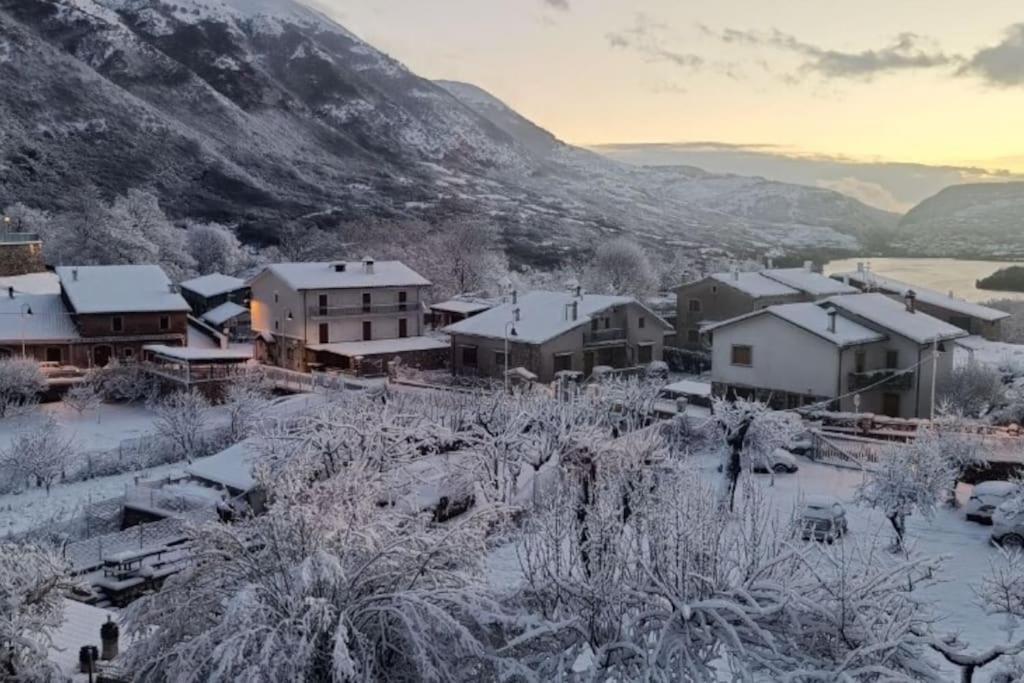 Casa Con Vista Lago, Чивителла-Альфедена Экстерьер фото
